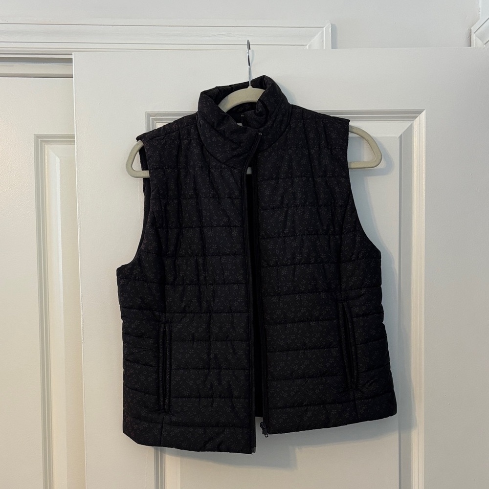 LOFT Black Quilted Vest